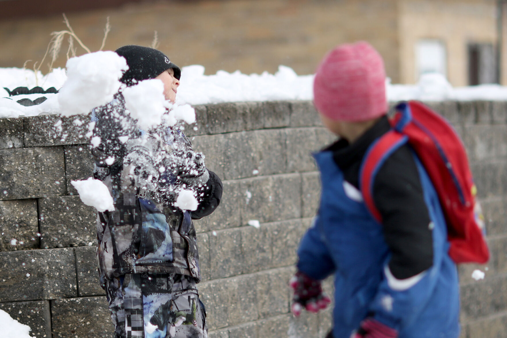 snow fight2 21-02-22